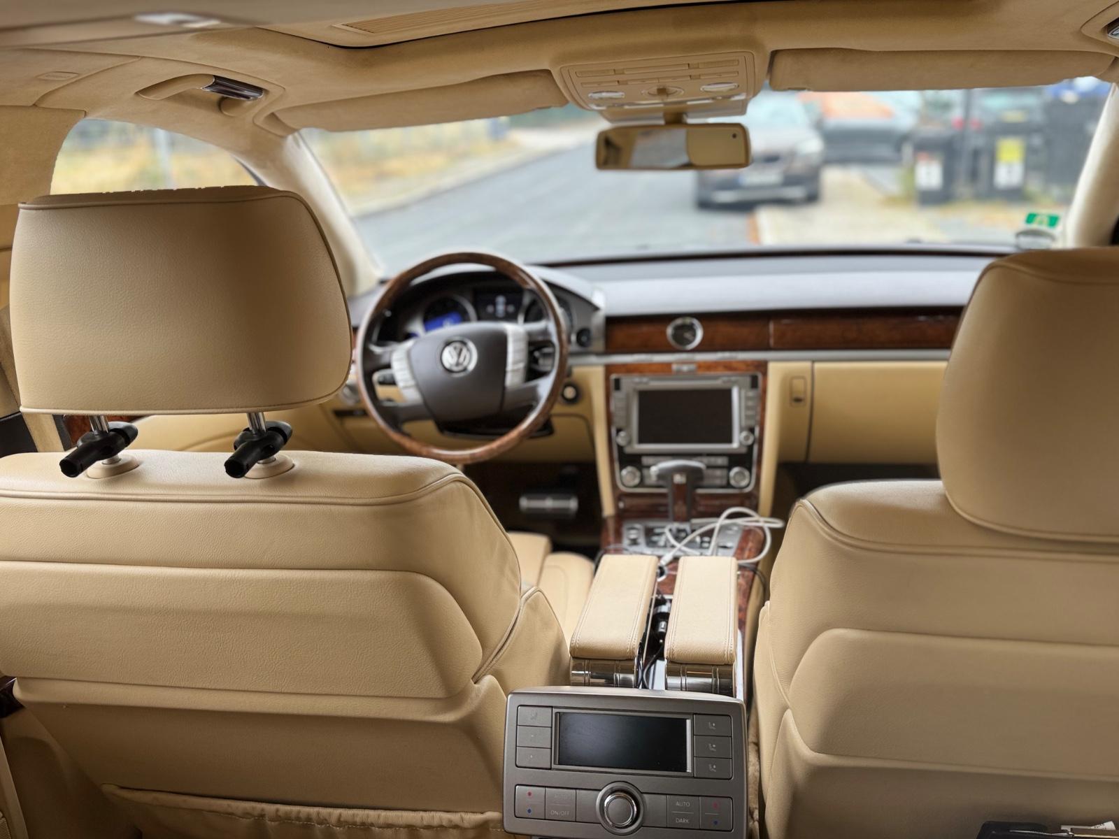 Volkswagen Phaeton 4.2 V8 4MOTION Tiptronic 4-Sitzer -