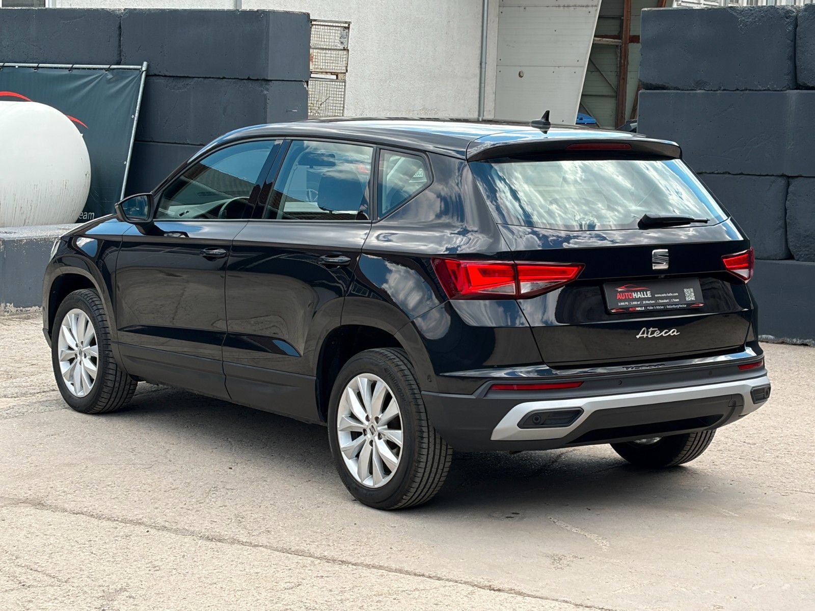 Fahrzeugabbildung SEAT Ateca Style 1,5 TSI DSG Tempomat LHZ SHZ CAM NAV