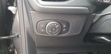 Fahrzeugabbildung Ford Focus Lim. ST-Line