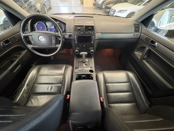 Volkswagen Touareg - 10