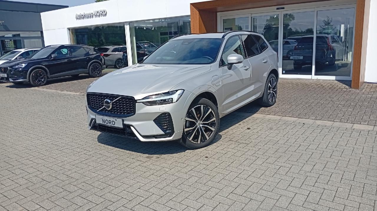 Volvo XC60 T6 Plus Dark Plug-In Hybrid AWD/360°/Licht