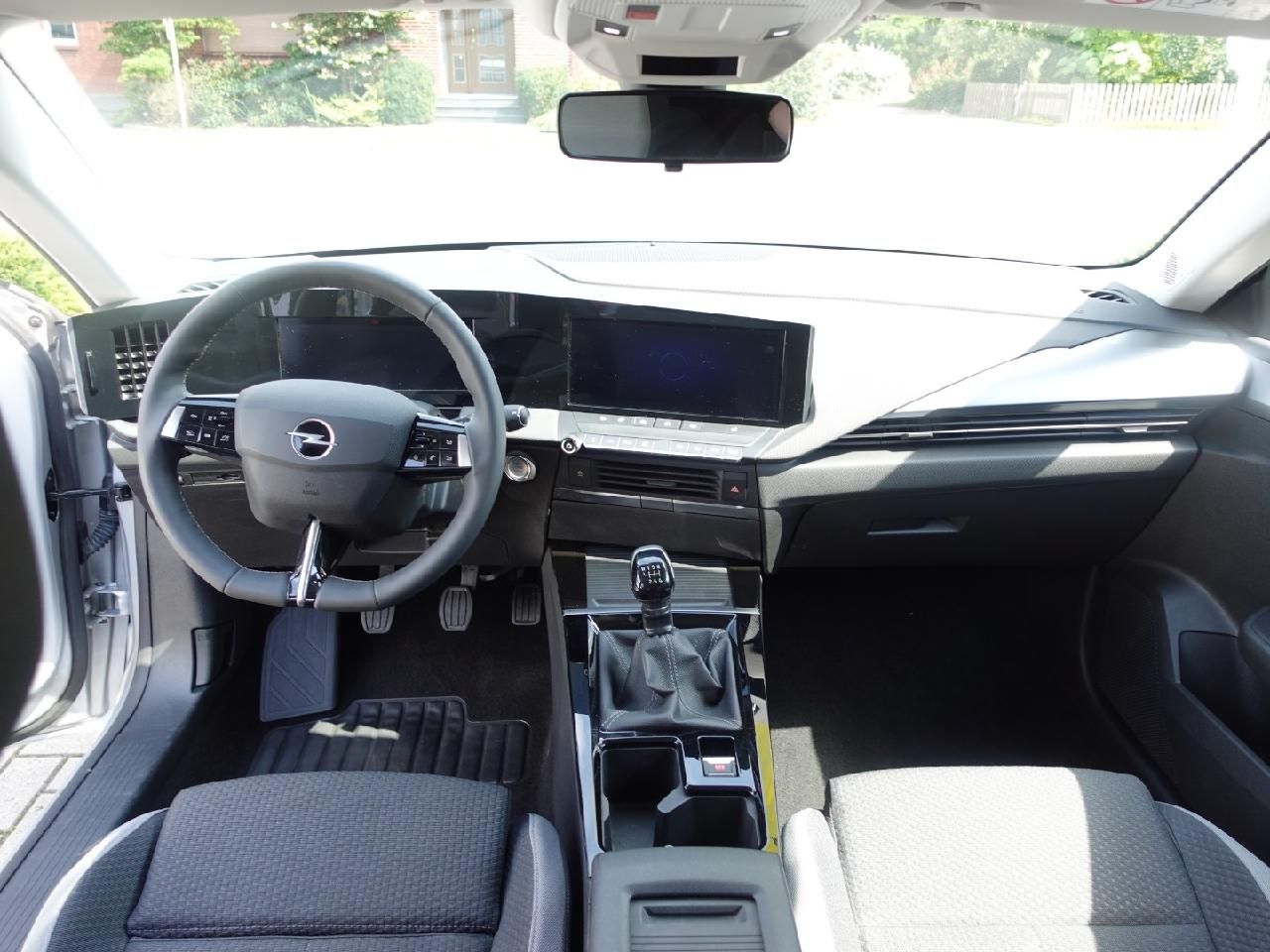 Fahrzeugabbildung Opel Astra L Sports Tourer 1,2 Enjoy
