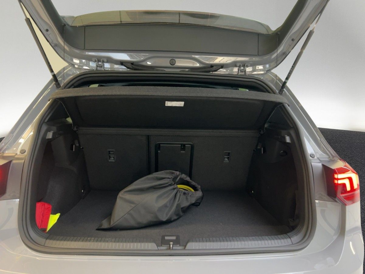 Volkswagen Golf VIII 1.5 eHybrid GTE DSG Rear View Navi App foto 5