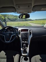 Opel Astra 1.4 Turbo Selection 103kW Selection - Opel Astra aus 2010: Turbo