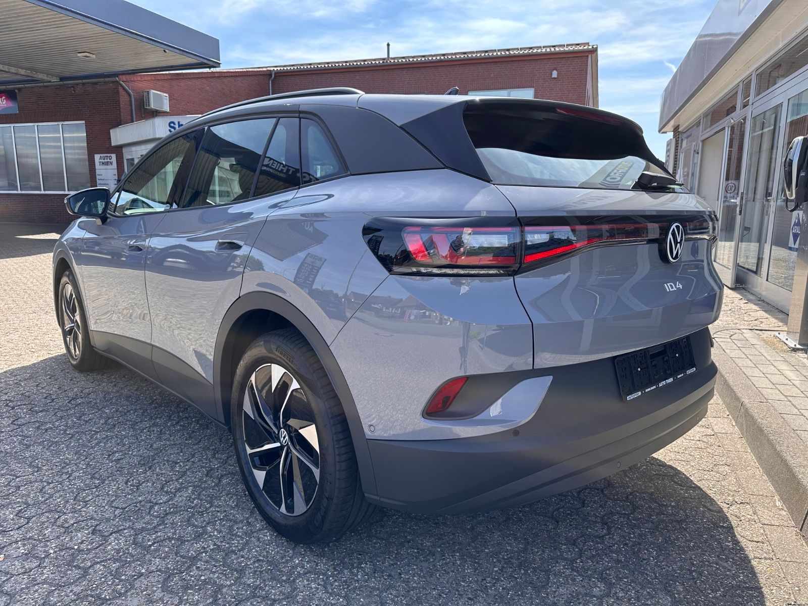 Fahrzeugabbildung Volkswagen ID.4 Pro 82 kWh APP/ACC/NAVI/SHZG/RFK