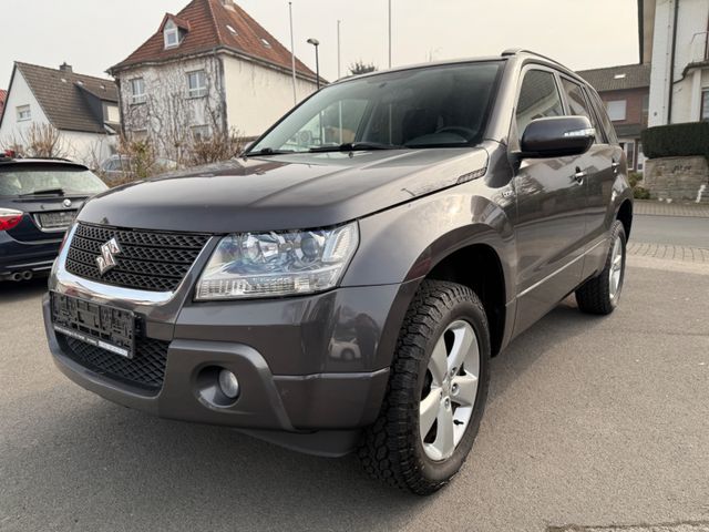 Suzuki Grand Vitara  Comfort/4x4/Ahk/Navi/Shz/Ac/+50mm/