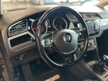 Volkswagen Touran*7-Sitzer*MASSAGE*ACC*AHK*NAV*STHZ*