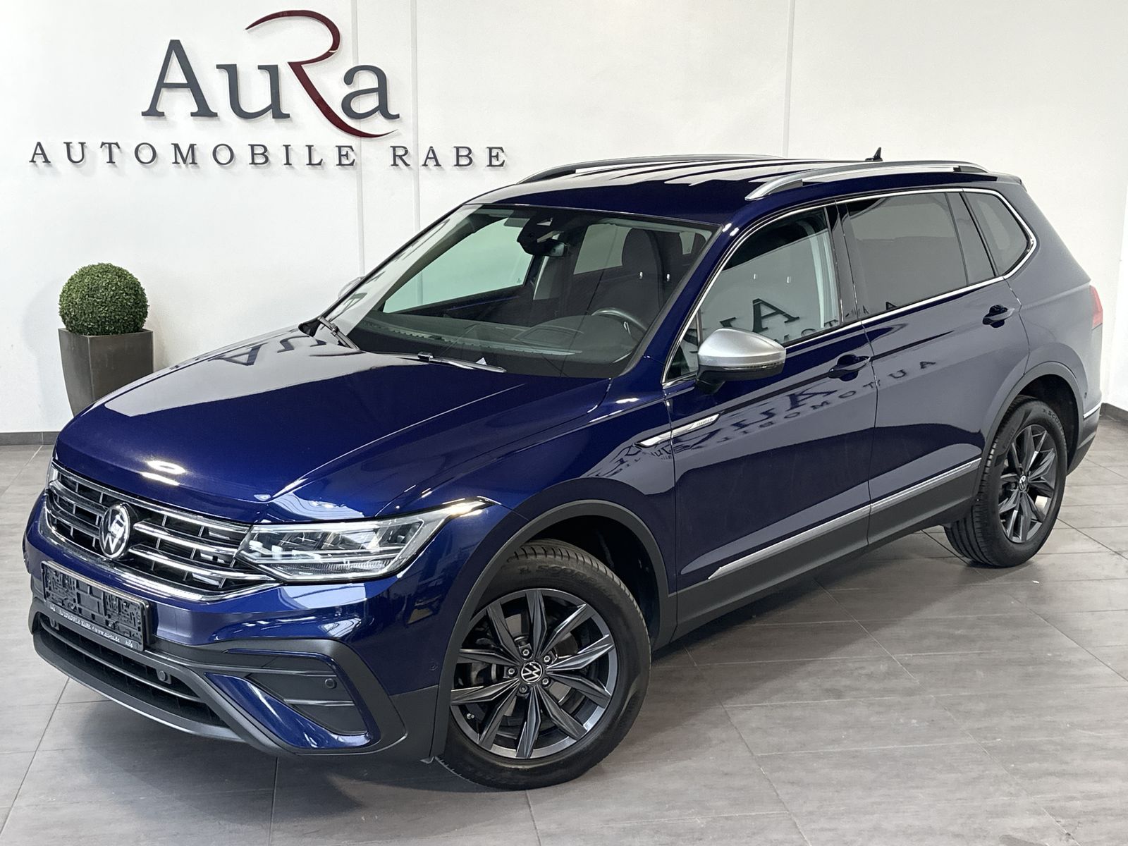 Fahrzeugabbildung Volkswagen Tiguan Allspace 2.0 TDI DSG Life NAV+LED+KAMERA