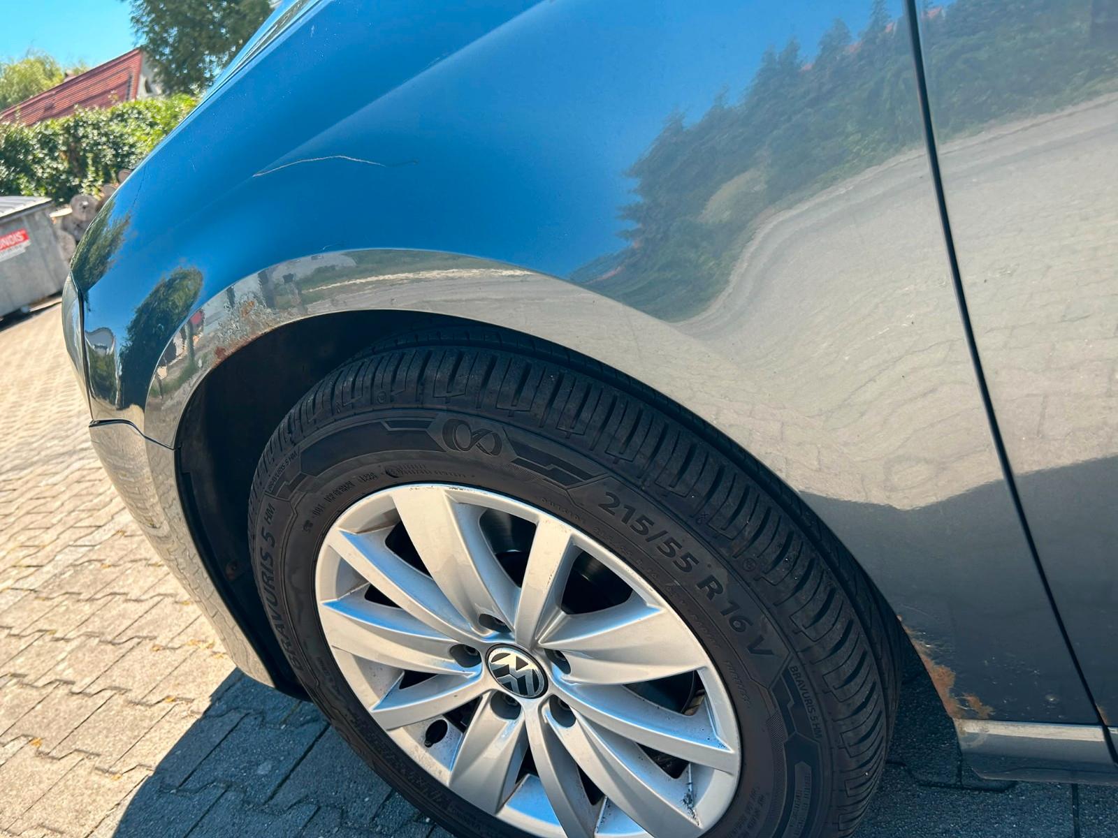 Volkswagen Passat 2011 — photo 12