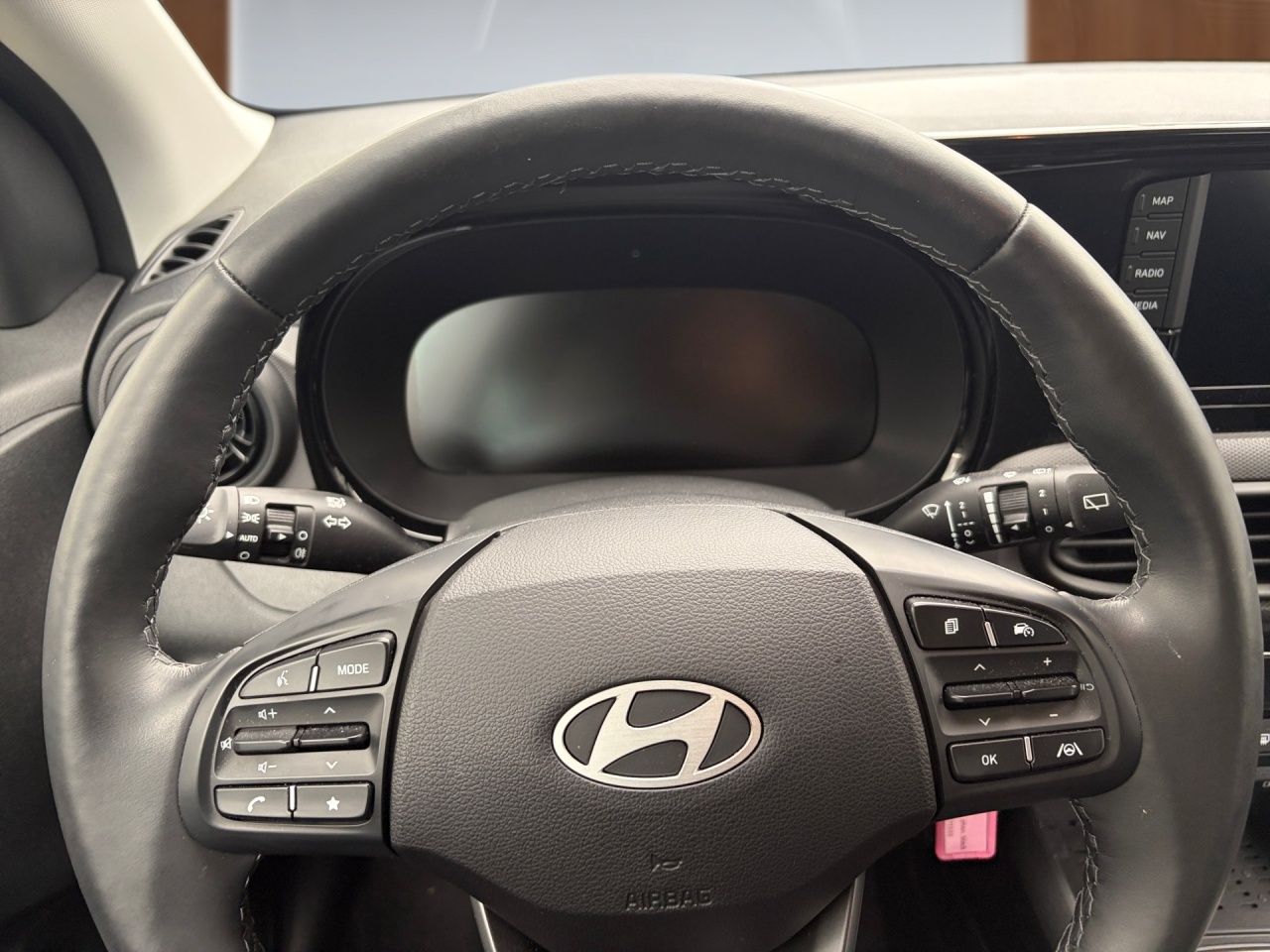 Fahrzeugabbildung Hyundai i10 TREND *AUTOMATIK*KLIMAA*SHZ*LHZ*NAVI*