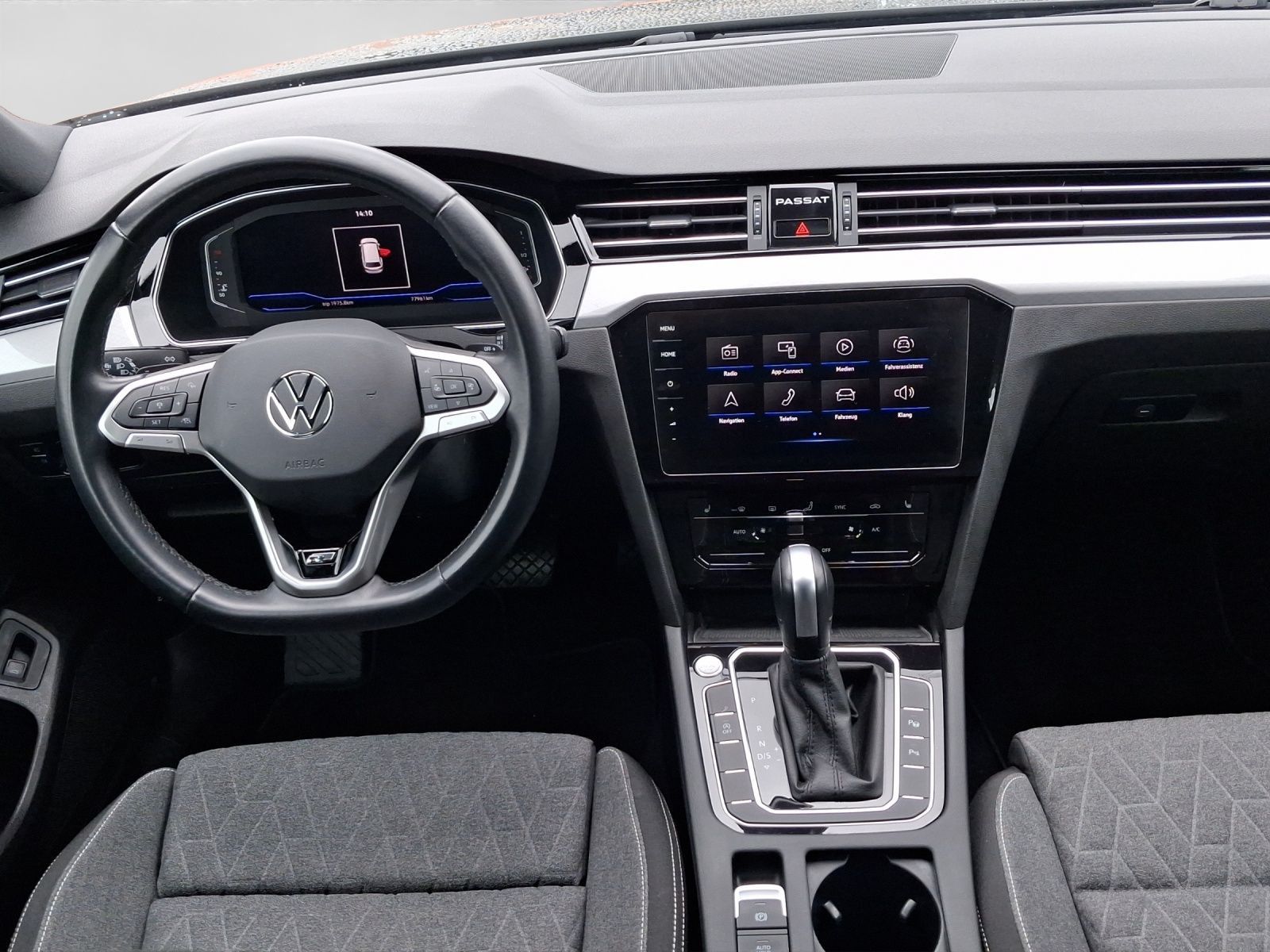 Volkswagen Passat Variant 2.0 TDI DSG R-LINE IQ KAMERA AHK foto 5