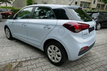 Fahrzeugabbildung Hyundai i20 Select aus 1. Hand