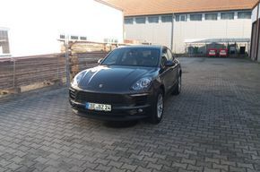 Porsche Macan -