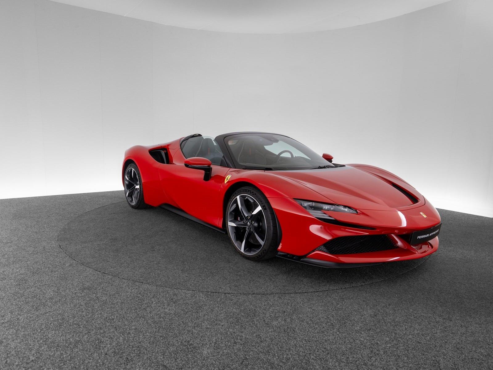 Ferrari SF90 Spider