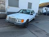 Mercedes-Benz E 230/TÜV NU/KLIMA/AUTOMATIK/KEIN ROST - Mercedes-Benz E 230: Weiß