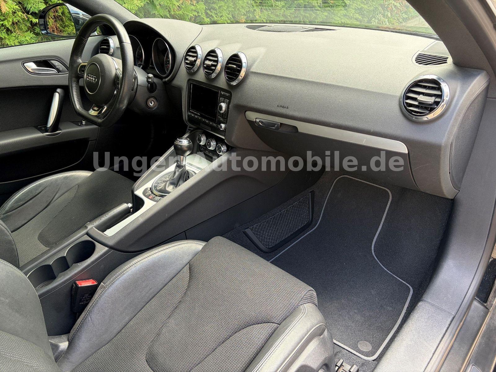 Audi TT Coupe 1.8 TFSI S-Line*Navi-Plus*19 zoll*