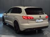 Volkswagen Touareg R-Line 4Mot.*Black Style*21Zoll*PANORAMA - Volkswagen Gebrauchtwagen in Berlin