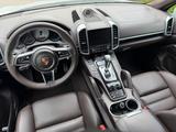 Porsche Cayenne S Diesel Sport-Design Platinum Edition  - Porsche Gebrauchtwagen in Hanau
