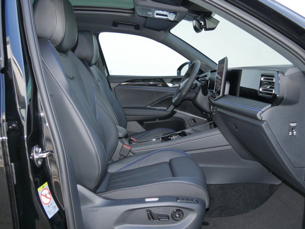 Fahrzeugabbildung Volkswagen Tiguan R-Line 1.5 TSI eHybrid DSG AHK