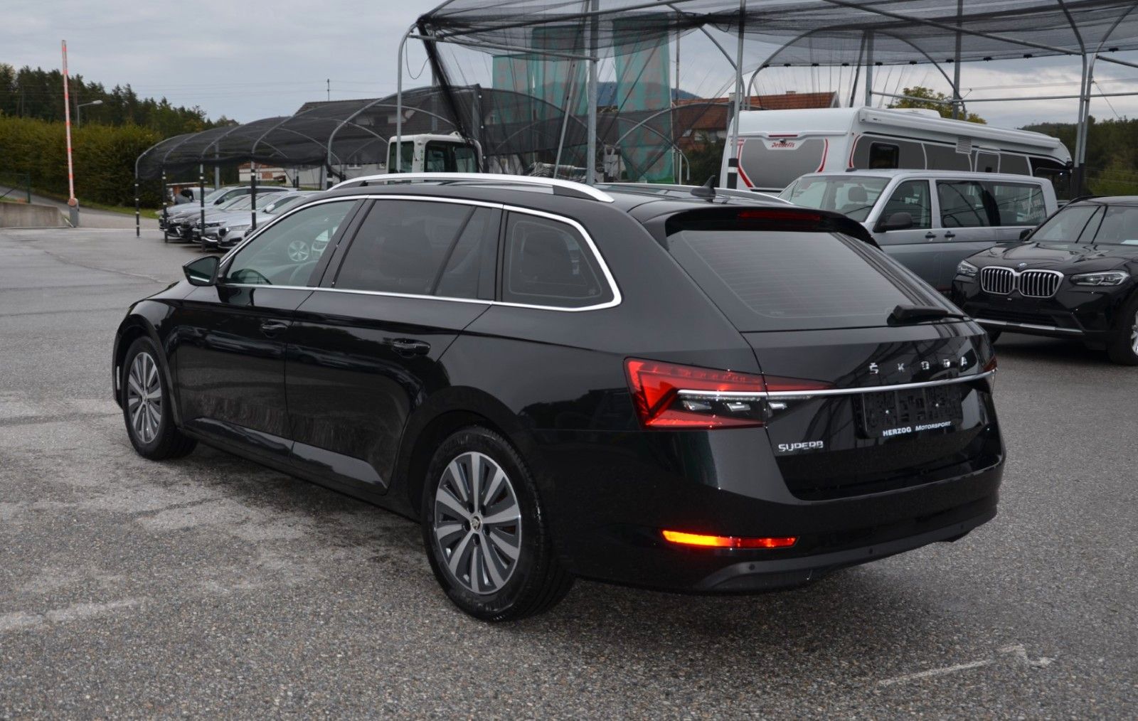Skoda Superb Kombi 2,0TDI Style DSG MATRIX EXP:19.540 imagem 3