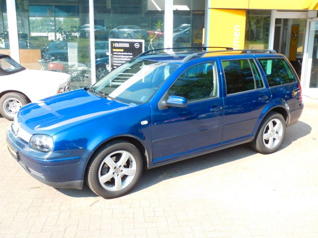 Foto: VW Golf IV Variant Klimaautomatik-TÜV 05/28 (Fahrzeug-Nummer 461872153)