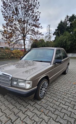 Mercedes-Benz Mercedes 190 Oldtimer (H Kennzeichen)