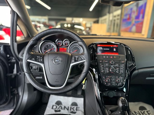 Opel Astra  J Sports Tourer Exklusiv