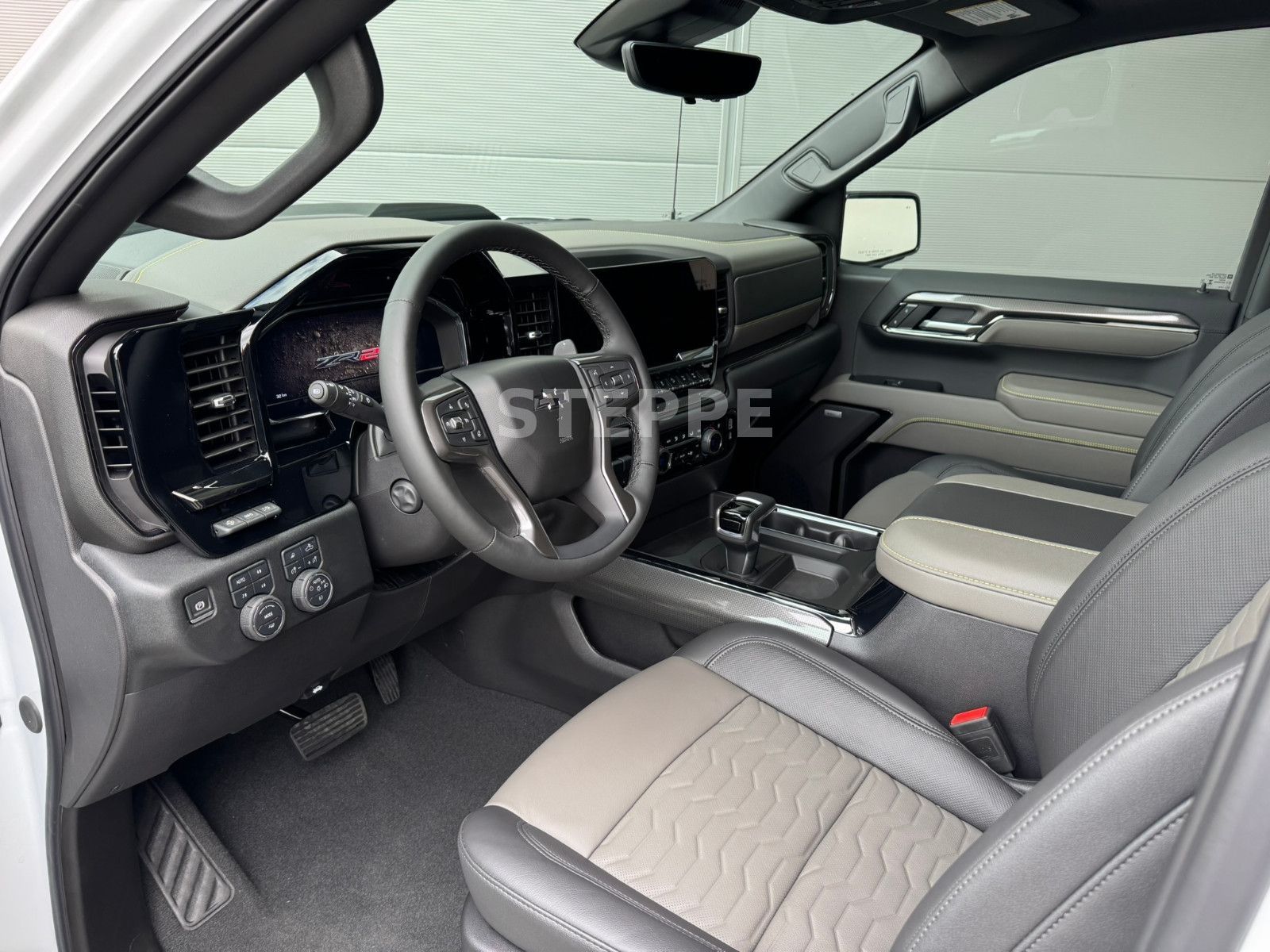 Chevrolet 2025 Silverado ZR2 6,2V8 Crewcab Tech-Pack. AHK