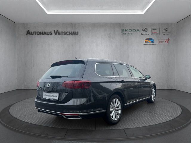 Passat Variant 2.0 TDI Elegance Bluetooth Navi
