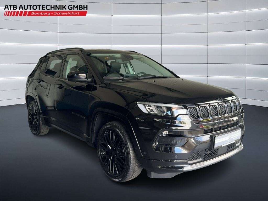 Fahrzeugabbildung Jeep Compass AUTOMATIK ALLWETTER  RÜCKFAHRK.