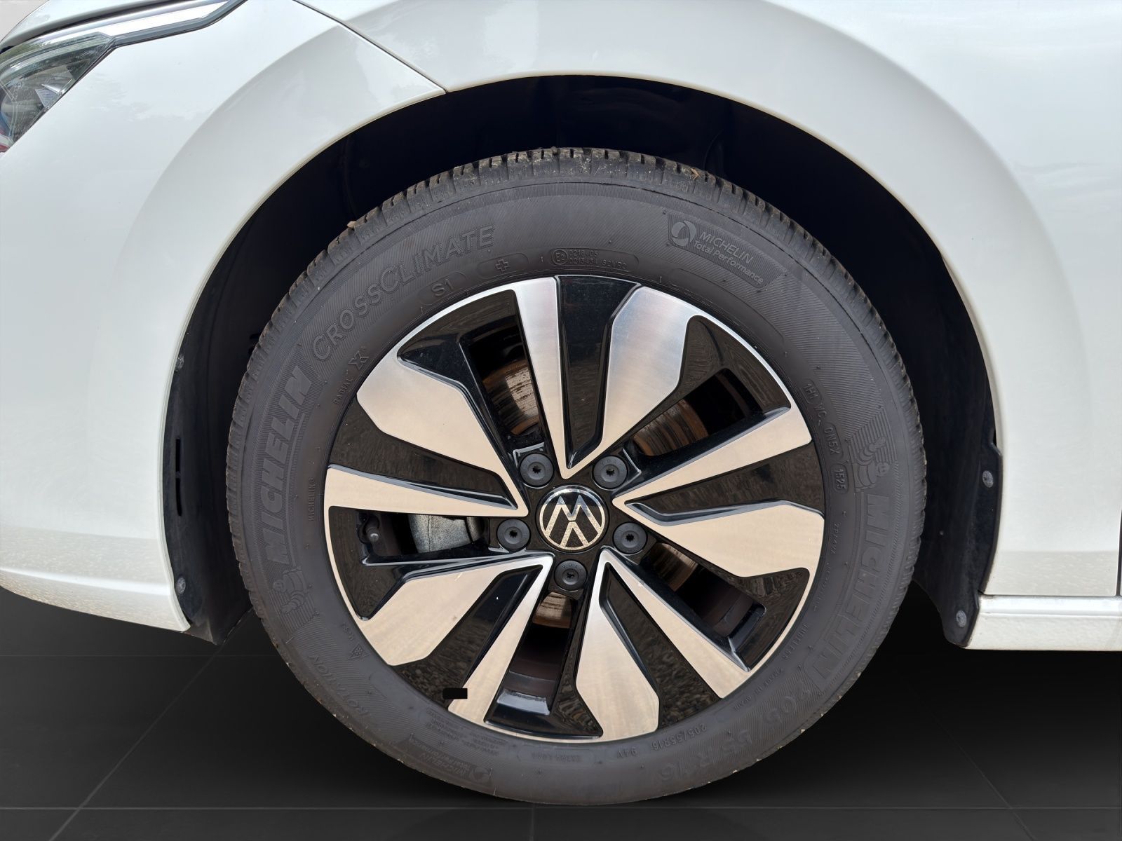 Volkswagen Golf - Bild 8