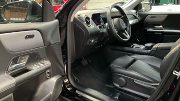 Mercedes GLB 200 - 4