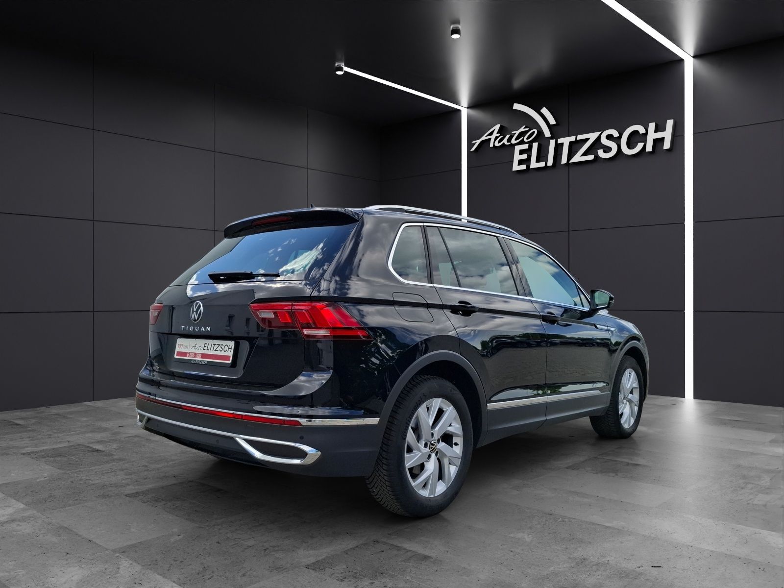 Fahrzeugabbildung Volkswagen Tiguan TDI Elegance DSG Matrix Navi AID ACC PDC