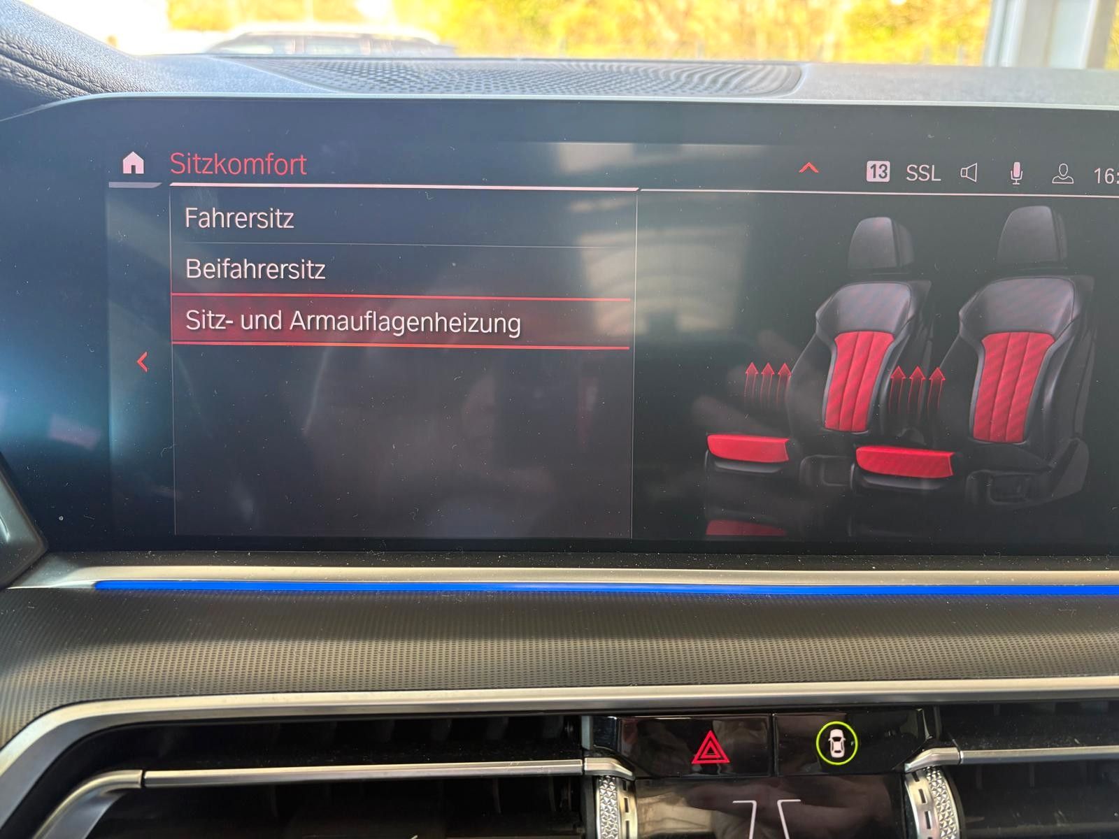 Fahrzeugabbildung BMW X5 xDrive 40 i M Sport,luft,pano,hud,soft close,