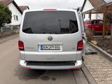 Volkswagen T5 Multivan (behindertengerecht ausgebaut) - Volkswagen T5 Multivan mit Diesel-Antrieb: Automatik