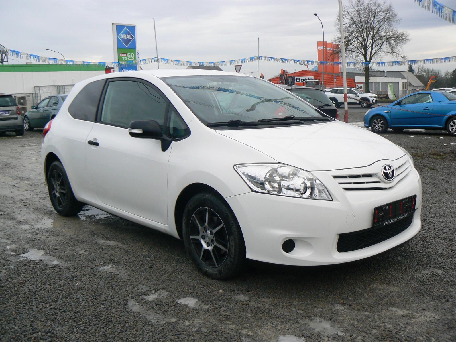 Toyota Auris 1,3 Lim. Basis/Klima