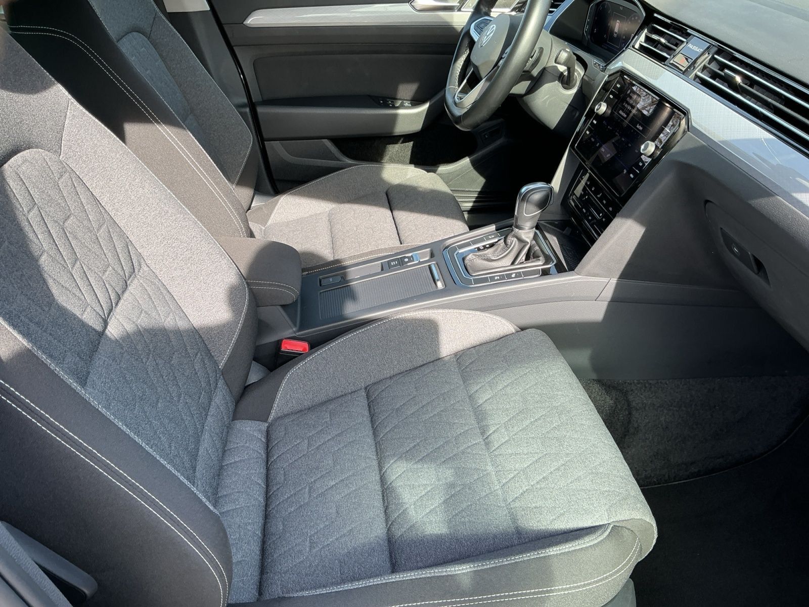 Volkswagen Passat Variant - Bild 13