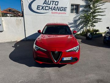 Alfa-Romeo Stelvio - 2