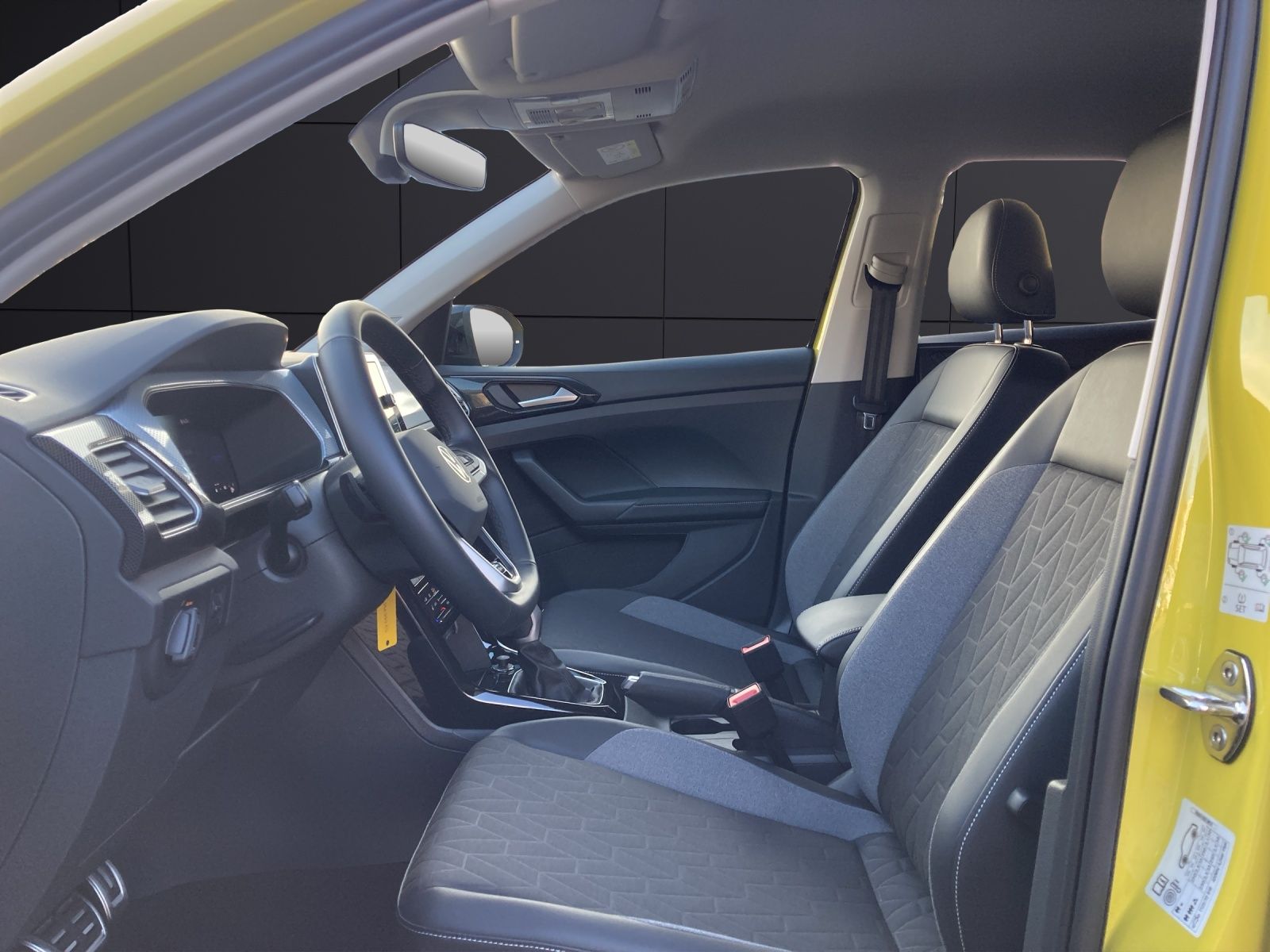 Fahrzeugabbildung Volkswagen T-CROSS TSI GOAL DSG LED Navi ACC SH VC