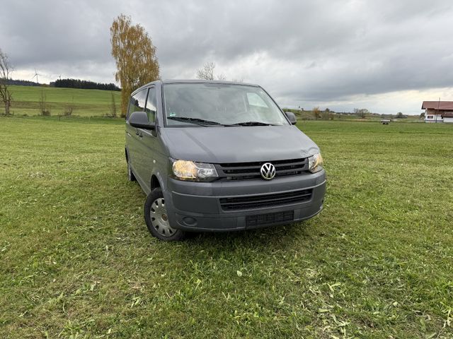 Volkswagen T5 Transporter 2.0 TDI (Lange Version)