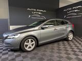 Volvo V40 Kinetic 2.0-LED-SZH-SCHECKHEFT-1.HAND- - Volvo V40 Kinetic mit Benzin-Antrieb