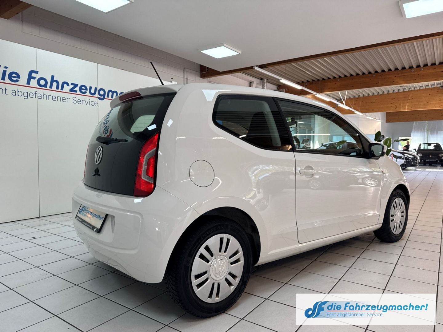 Fahrzeugabbildung Volkswagen up! move BMT Klima teilb.Rücksb AUX MP3 CD eFH T