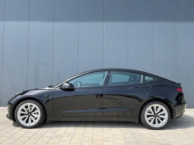 Tesla Model 3 Standard Range Plus RWD Dt. Modell TOP