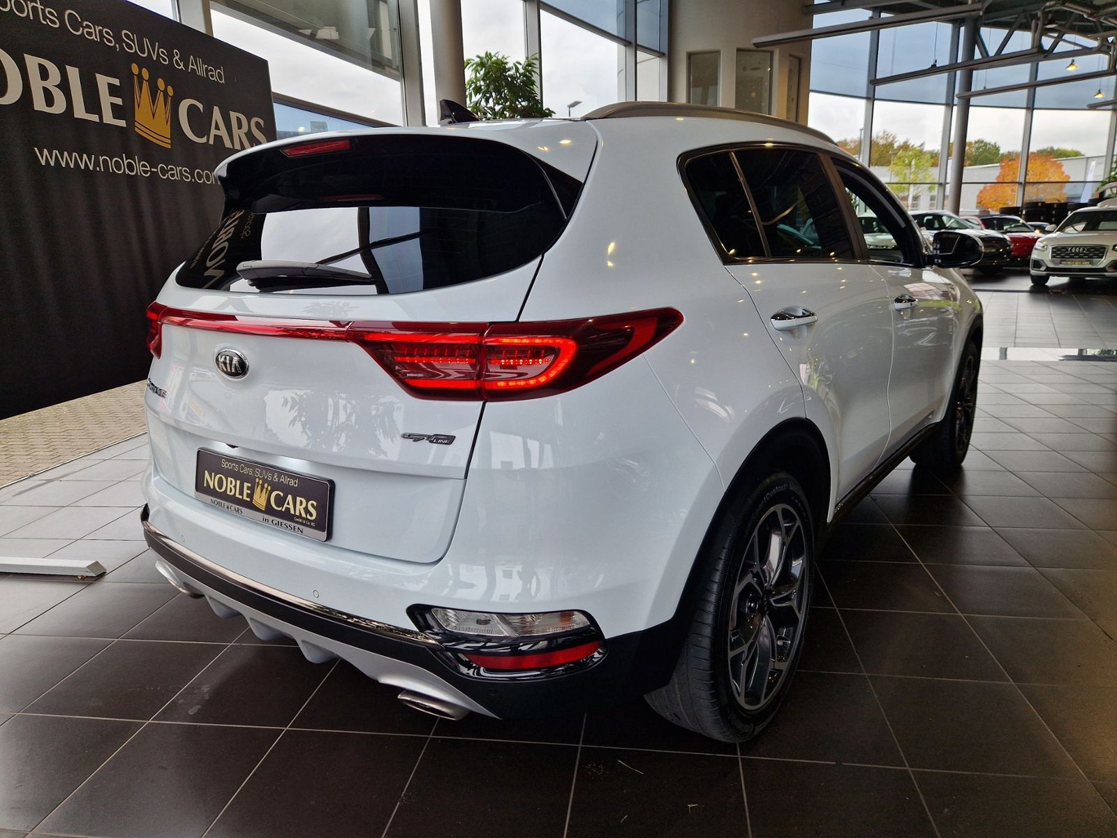 Fahrzeugabbildung Kia Sportage GT-Line 4WD PANO 360° LED