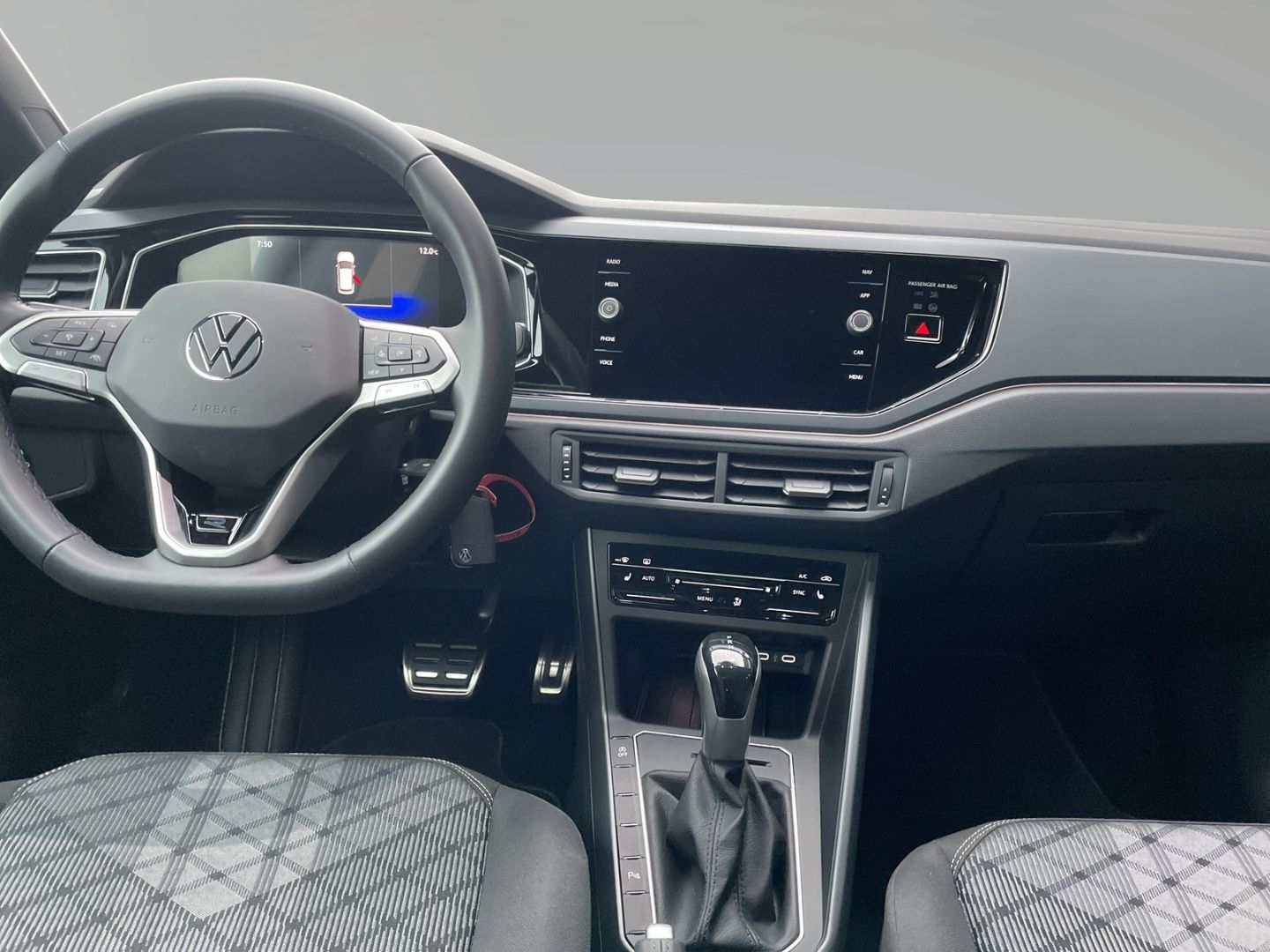 Volkswagen Taigo R-Line 1.0 TSI Matrix Navi SHZ PDC foto 5