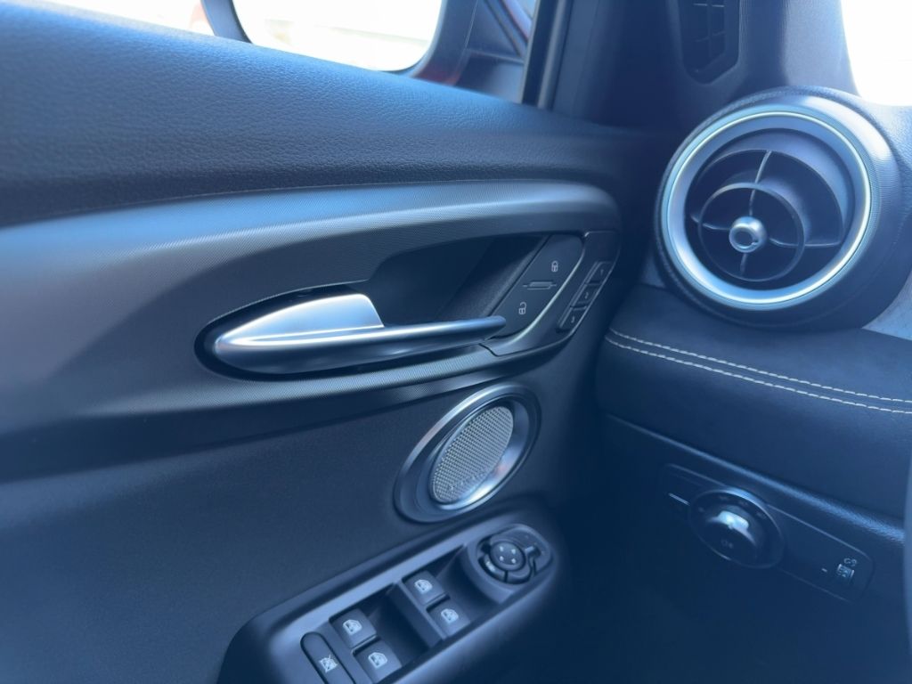 Fahrzeugabbildung Alfa Romeo Tonale Ibrida Sport Speciale Matrix Elektr. Heck