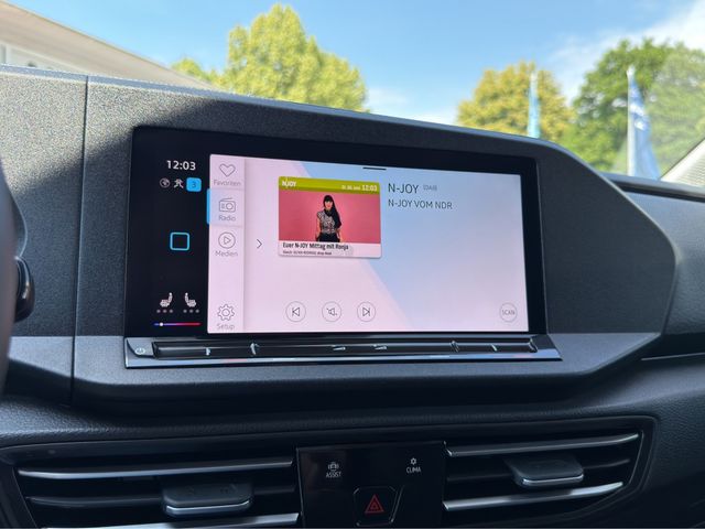 Caddy 2.0 TDI Dark Label DSG STANDHZ LED PANO