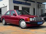 Mercedes-Benz 190E Automatik/Schiebedach/H-Kennzeichen NEU - Mercedes-Benz 190 Gebrauchtwagen in Stuttgart