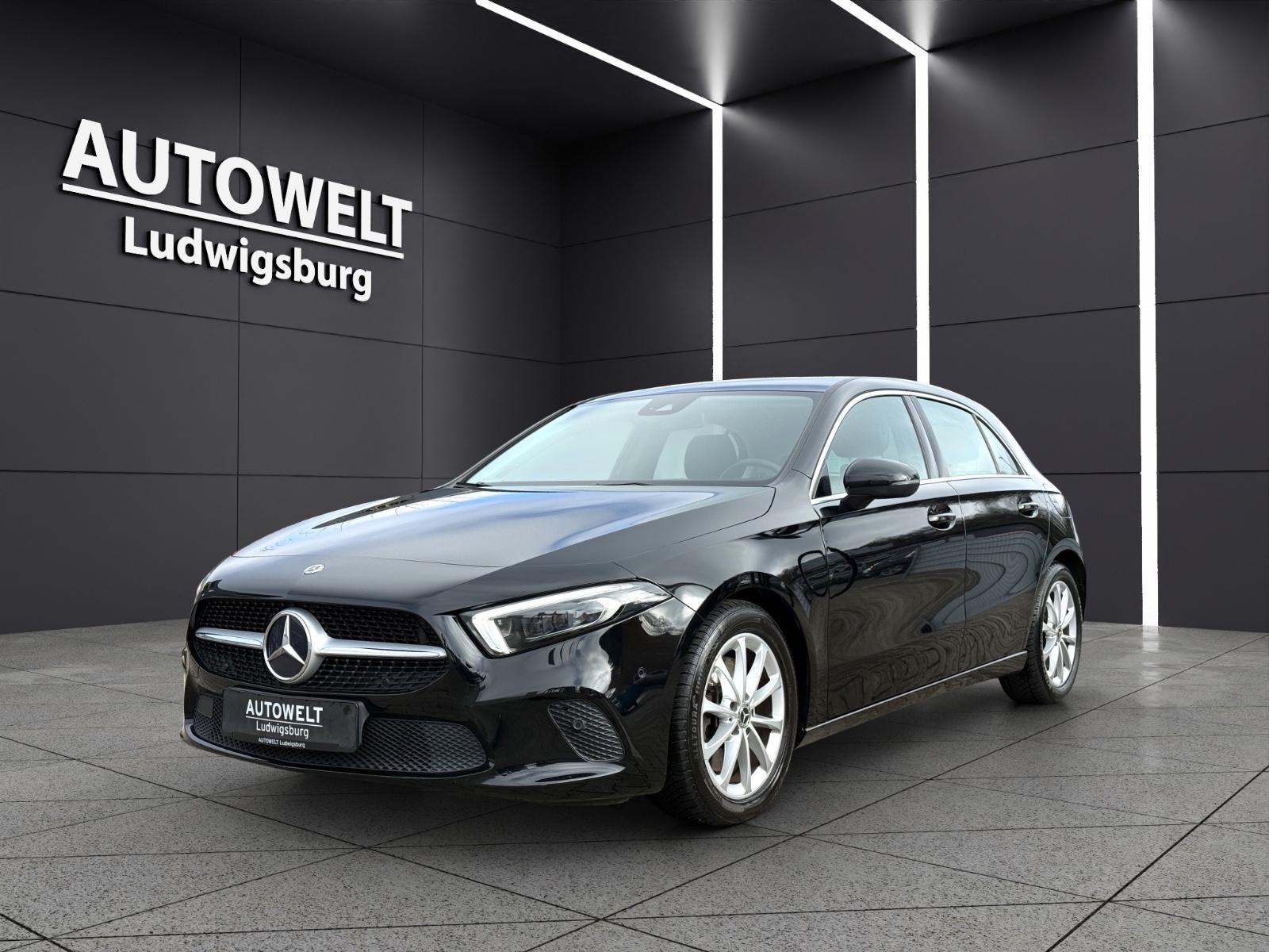 Mercedes-Benz A250 Progressiv 7G-Tronic LED-NAVI-LEDER-SPUR