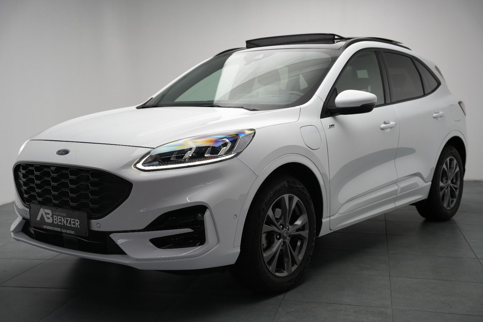 Fahrzeugabbildung Ford Kuga *ST-Line X*Panorama*HUD*Kamera*PlugInHybrid